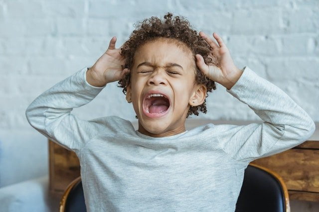 why children throw tantrums